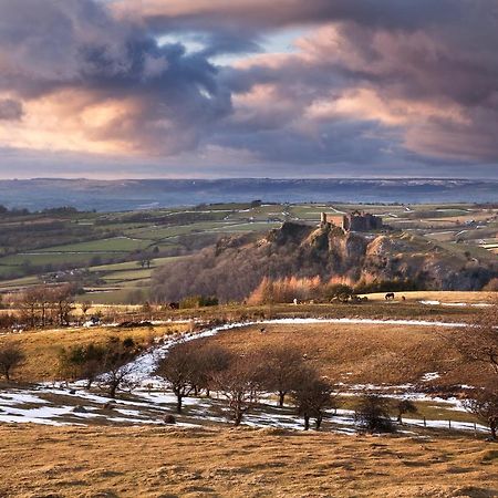 Maes Y Mel- A Couples, Pet Friendly, Rural Romantic Getaway With Countryside Views Gellywen Buitenkant foto
