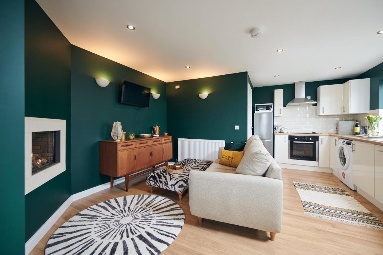 Maes Y Mel- A Couples, Pet Friendly, Rural Romantic Getaway With Countryside Views Gellywen Buitenkant foto