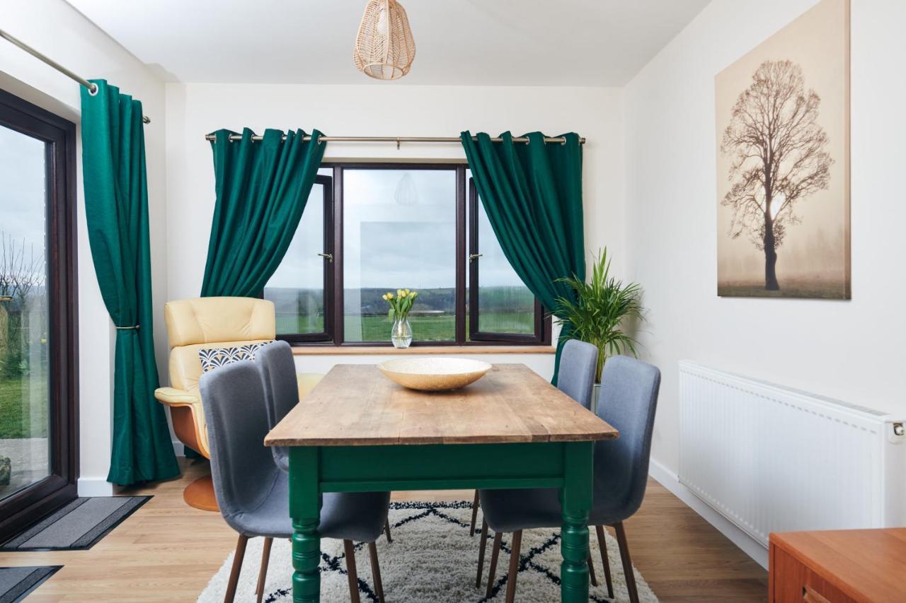 Maes Y Mel- A Couples, Pet Friendly, Rural Romantic Getaway With Countryside Views Gellywen Buitenkant foto