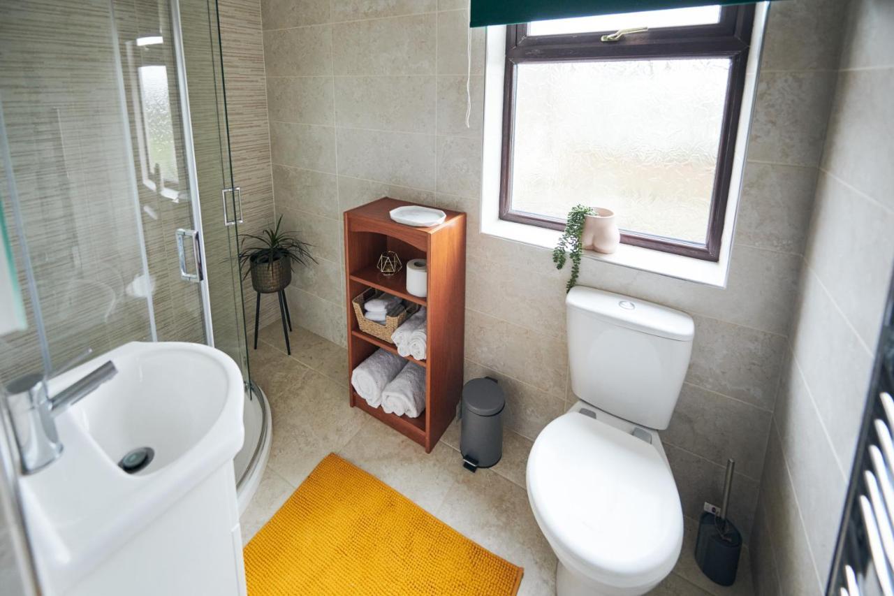 Maes Y Mel- A Couples, Pet Friendly, Rural Romantic Getaway With Countryside Views Gellywen Buitenkant foto