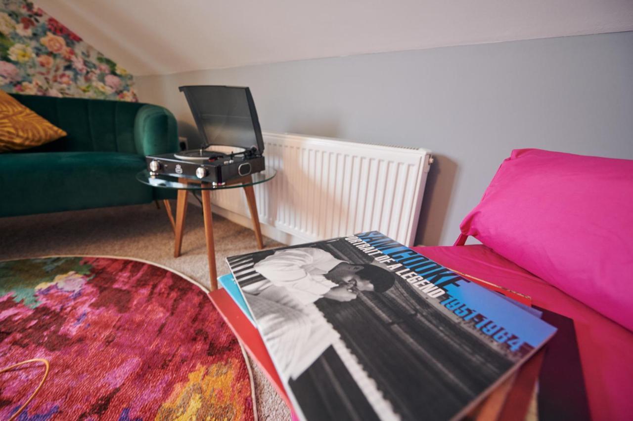 Maes Y Mel- A Couples, Pet Friendly, Rural Romantic Getaway With Countryside Views Gellywen Buitenkant foto